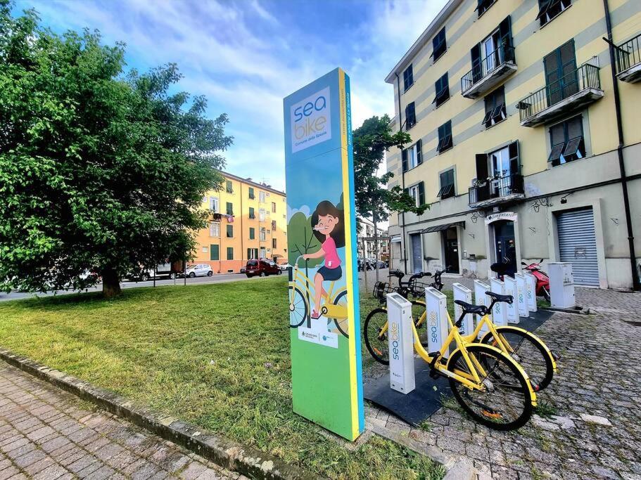Appartamento Vista Giardino - L'Onda Blu La Spezia Exterior foto
